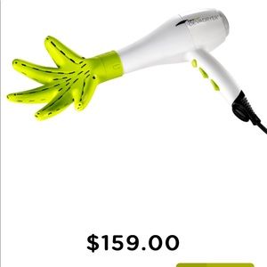 DevaCurl Blow dryer with both attachments